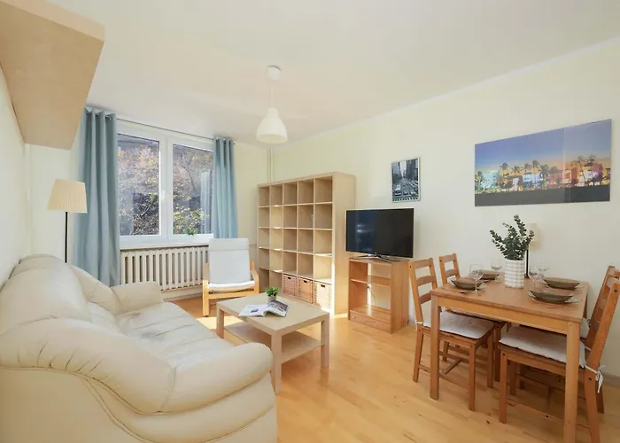 Walowa Apartment With Balcony Warsaw Downtown By Noclegi Renters