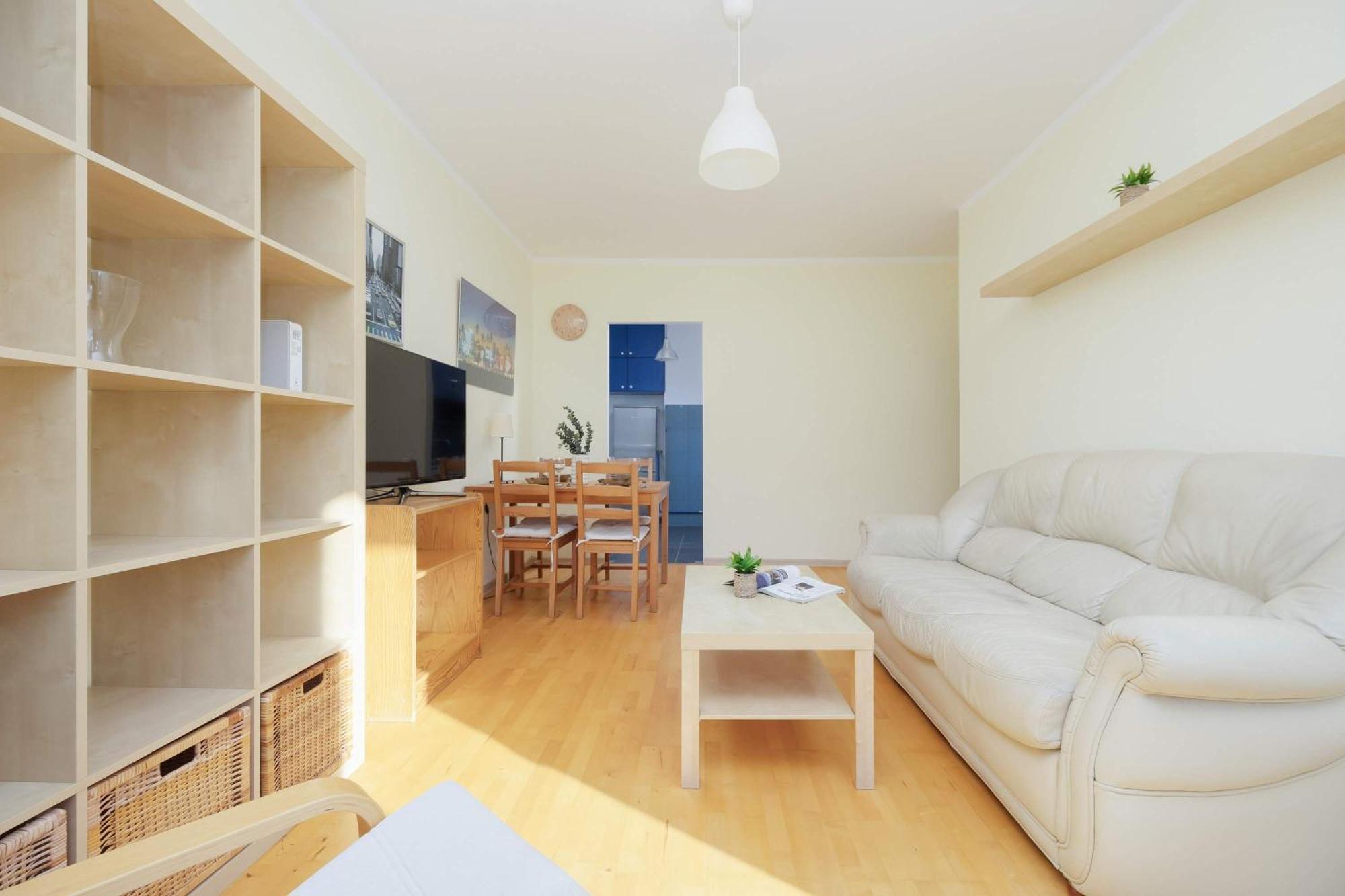 Apartament Walowa With Balcony Downtown By Renters