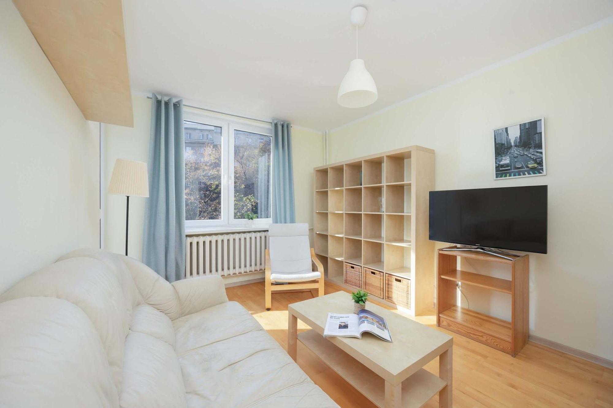 Walowa With Balcony Downtown By Renters * Warszawa